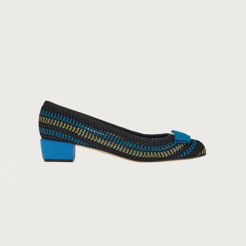 FERRAGAMO Vara Bow Pump Shoe In Multicolor Crochet, size 7.5